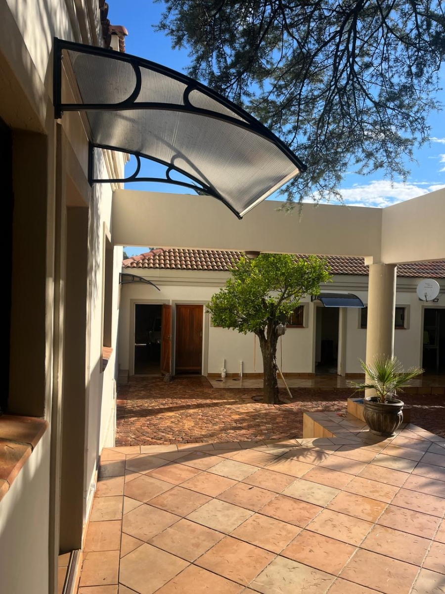 4 Bedroom Property for Sale in Wilkoppies North West
